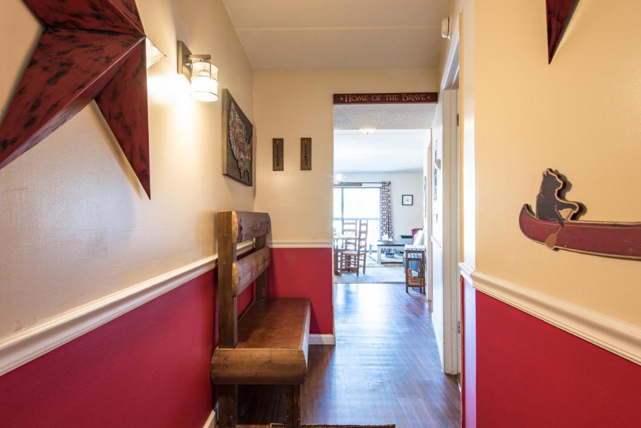 Downtown Gatlinburg Condo Екстер'єр фото