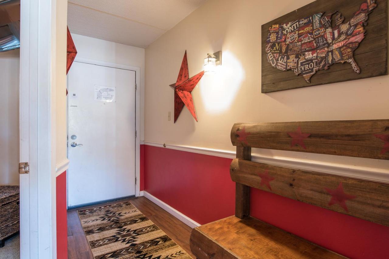 Downtown Gatlinburg Condo Екстер'єр фото